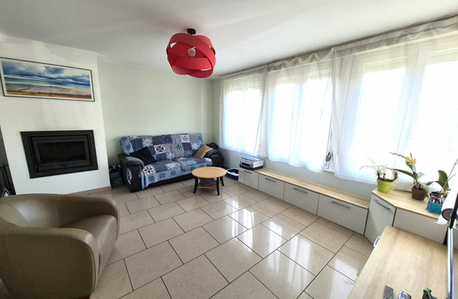 Nouveauté Square Habitat : maison semi individuelle idéale dans le secteur prisé de Croix Barbieux !