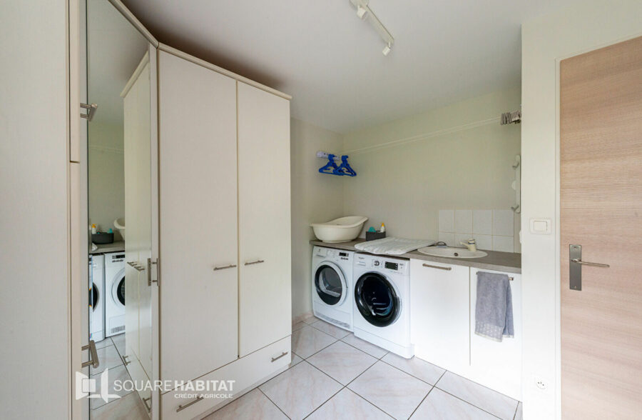 Maison Valenciennes 7 pièce(s) 150.13 m2 &nbsp;Sous compromis&nbsp;