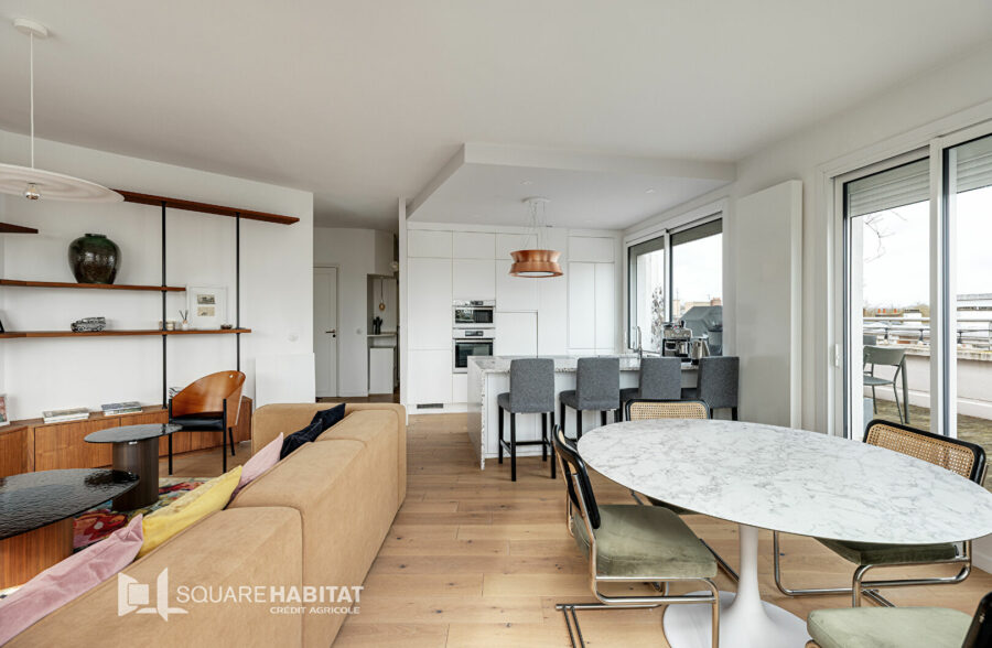 VAUBAN SUPERBE APPARTEMENT AVEC MAGNIFIQUE TERRASSE, CAVE ET GRAND GARAGE