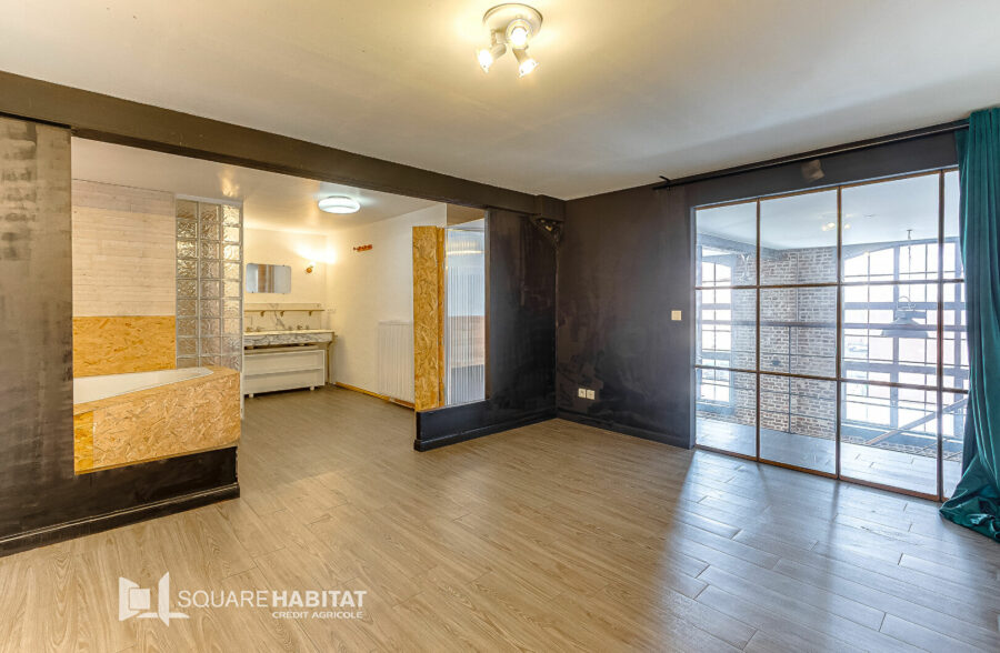 EN EXCLUSIVITÉ ! LOFT T3 DE 131 m² + place de parking AU C–UR DE ROUBAIX! 199 000€ FAI !!