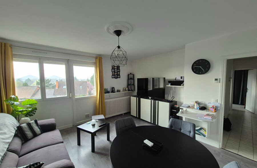 Appartement T4 avec cave et parking couvert