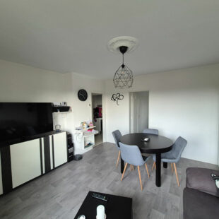 Appartement T4 avec cave et parking couvert