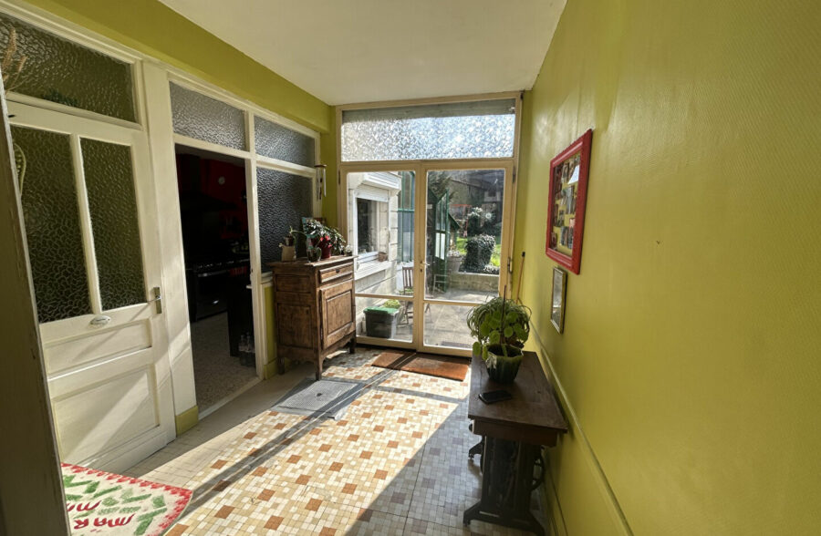 Maison Saint Amand Les Eaux 6 pièce(s) 183.88 m2