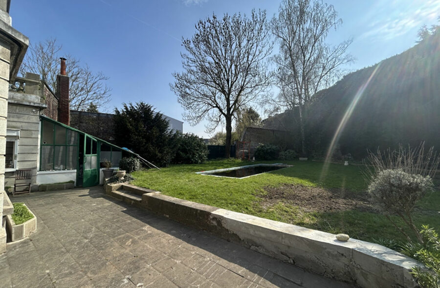 Maison Saint Amand Les Eaux 6 pièce(s) 183.88 m2