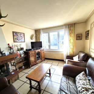 Croix, maison des années 60 dans un quartier calme et recherché