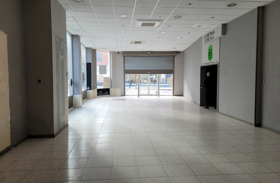 Local commercial 139 m²