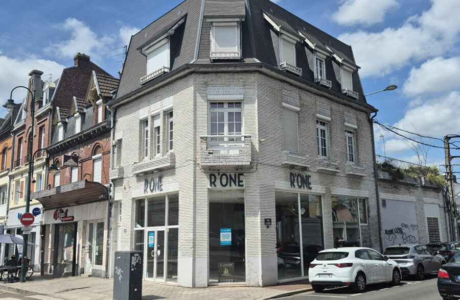 Local commercial 139 m²