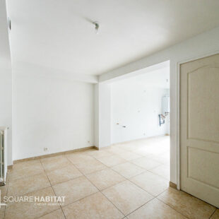 Maison de ville entièrement rénovée  3/4 chambres +  bureau – Jardin – DPE C