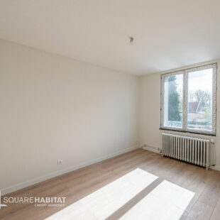 Maison de ville entièrement rénovée  3/4 chambres +  bureau – Jardin – DPE C