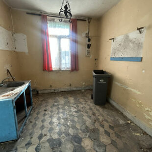 MAISON SEMI-INDIVIDUELLE A RENOVER