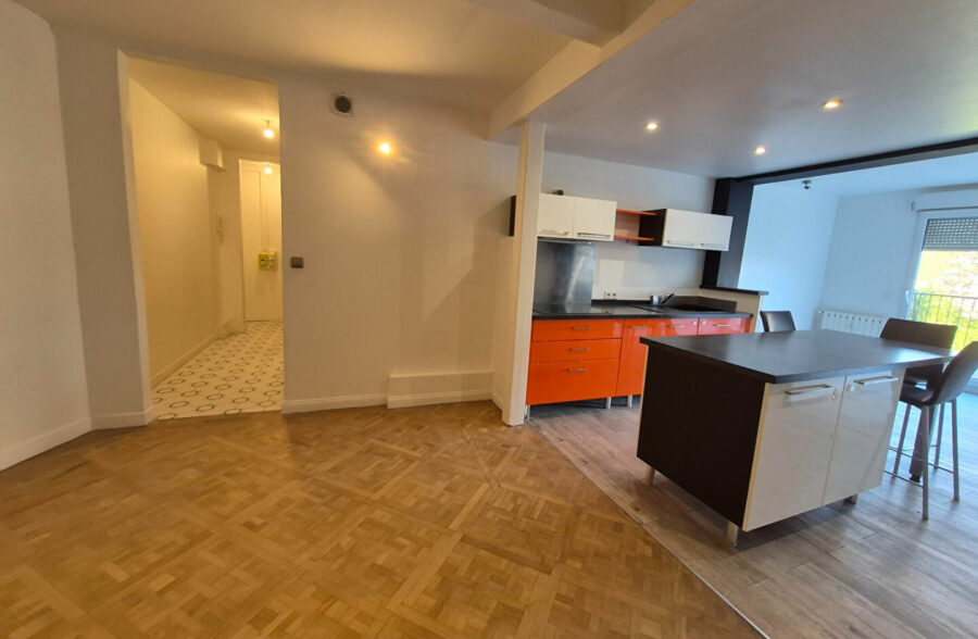 Appartement Tourcoing 3 pièce(s) 74m2 avec Balcon.