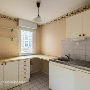 LILLE RÉPUBLIQUE / HYPERCENTRE : SPACIEUX T2 DE 49 M² AVEC TERRASSE ET BOX PRIVATIF