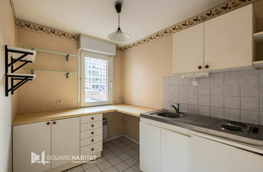 LILLE RÉPUBLIQUE / HYPERCENTRE : SPACIEUX T2 DE 49 M² AVEC TERRASSE ET BOX PRIVATIF