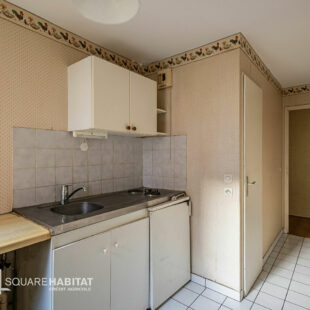 LILLE RÉPUBLIQUE / HYPERCENTRE : SPACIEUX T2 DE 49 M² AVEC TERRASSE ET BOX PRIVATIF