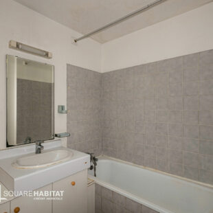 LILLE RÉPUBLIQUE / HYPERCENTRE : SPACIEUX T2 DE 49 M² AVEC TERRASSE ET BOX PRIVATIF