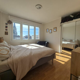 APPARTEMENT 105 m² 3 CHAMBRES ET GARAGE EN HYPER CENTRE