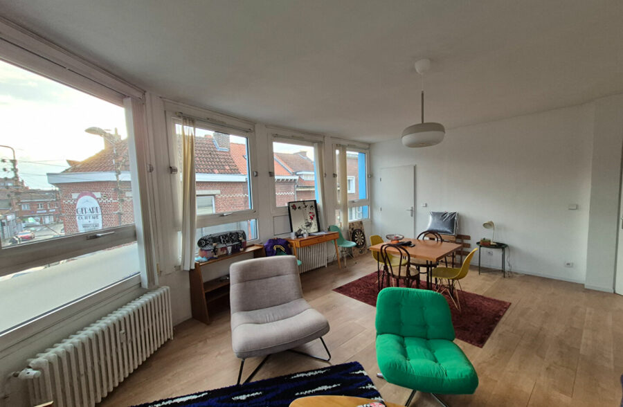 Appartement T3 avec cave, garage et parking privatif en centre ville