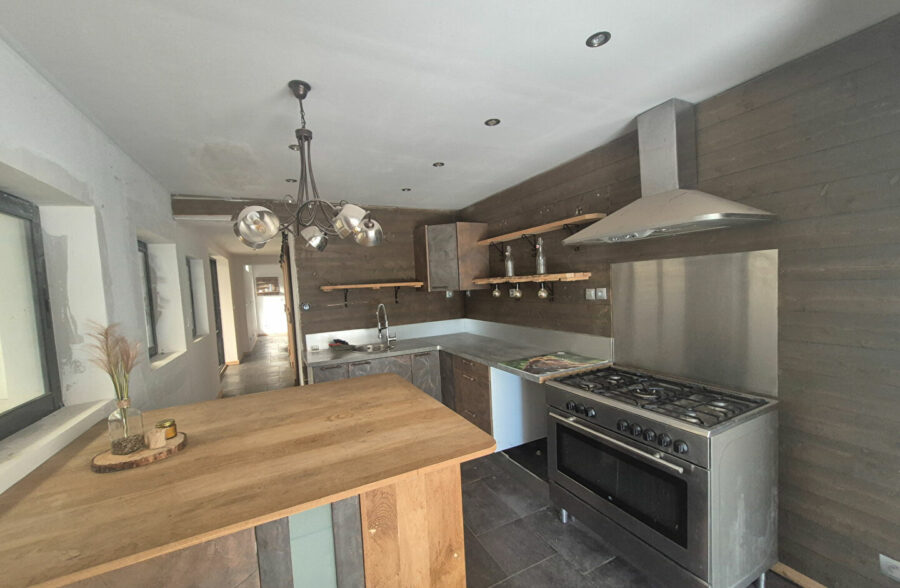 Maison 128m² et local