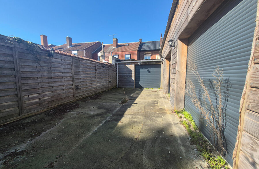 Maison 128m² et local