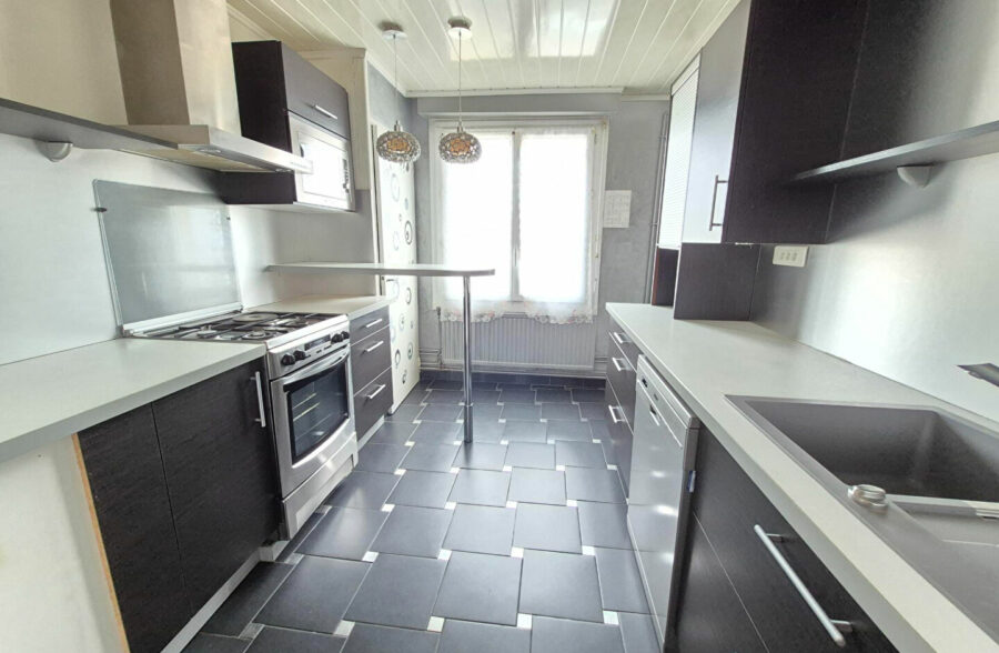 Berck Plage , appartement 2 chambres , 2nd étage, vue latérale mer , EXPO Sud  !!