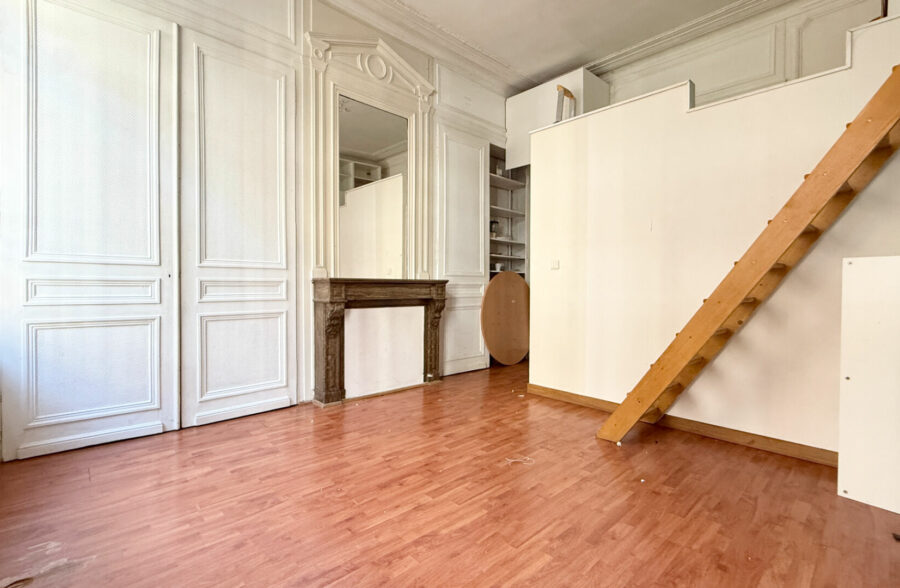 EXCLUSIVITE : BUREAU RUE COLBERT SECTEUR CATHO DE 21,62 m² RARE SUR LE MARCHE