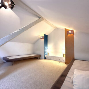 Immeuble avec Local Commercial et Duplex – Caudry