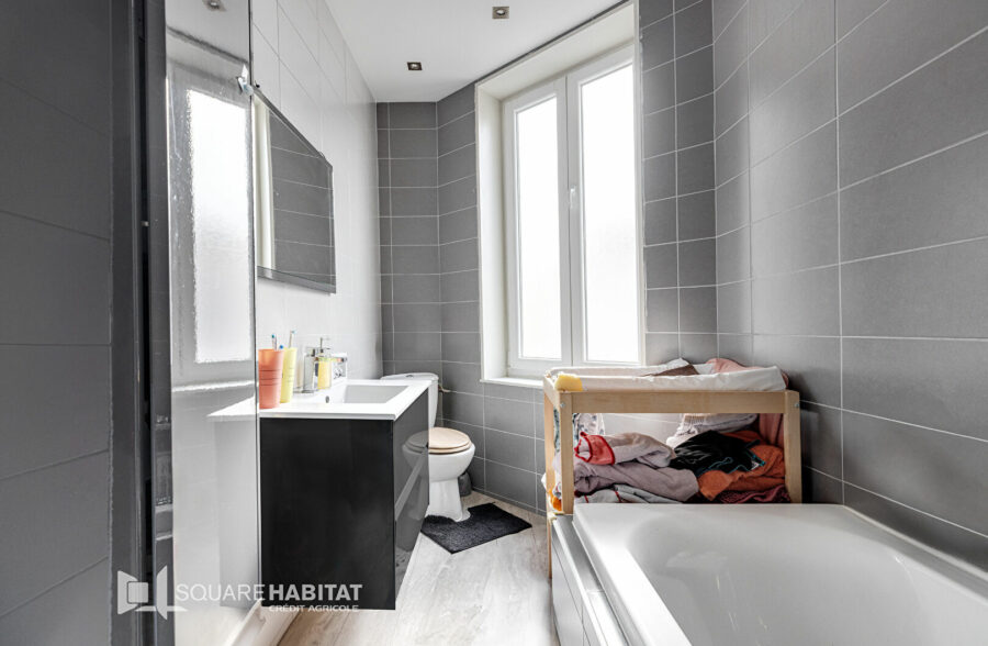 Wasquehal, Maison 2 chambres + bureau, terrasse et garage