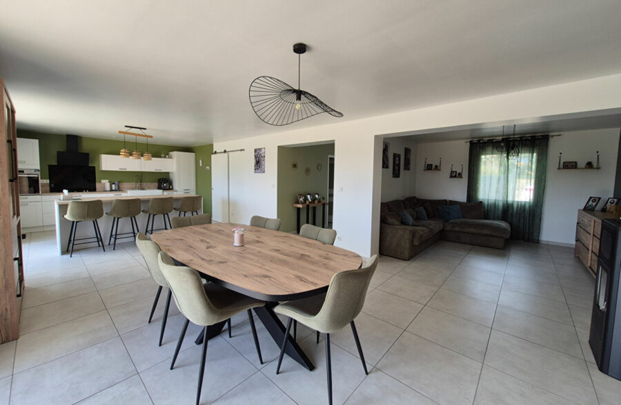 A vendre maison familiale proche de ST OMER