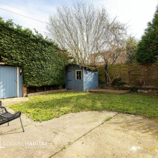 Maison des années 70-  4 chs jardin + garage proche tramway &nbsp;Sous compromis&nbsp;
