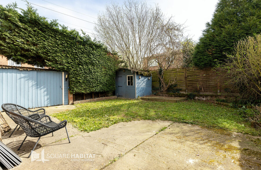 Maison des années 70-  4 chs jardin + garage proche tramway &nbsp;Sous compromis&nbsp;