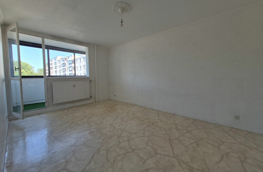 Appartement  3 pièces 70.02 m2 avec loggia &nbsp;Sous compromis&nbsp;