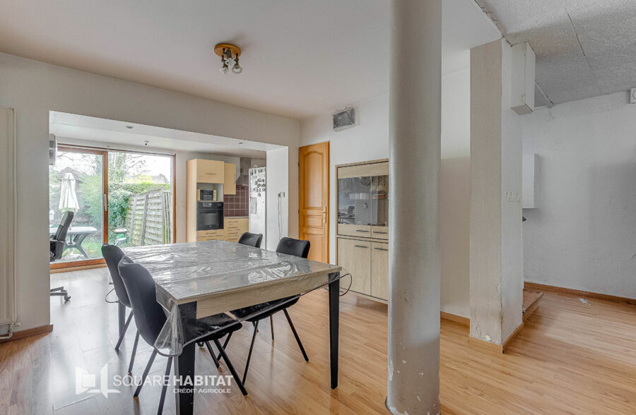 Maison semi individuelle  3 chambres jardin et garage