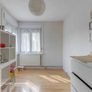 Maison semi individuelle  3 chambres jardin et garage