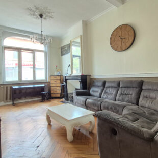 Maison 144m² , alliant le cachet de l’ancien et le confort du moderne, 4 chambres spacieuses ainsi qu’un jardin.