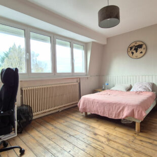 Maison 144m² , alliant le cachet de l’ancien et le confort du moderne, 4 chambres spacieuses ainsi qu’un jardin.