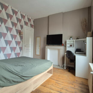 Maison 144m² , alliant le cachet de l’ancien et le confort du moderne, 4 chambres spacieuses ainsi qu’un jardin.