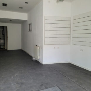 LENS CENTRE LOCAL DE +/-37m²