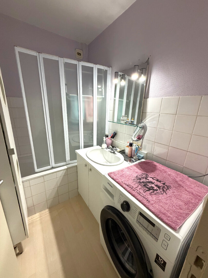 CALAIS – HYPER CENTRE