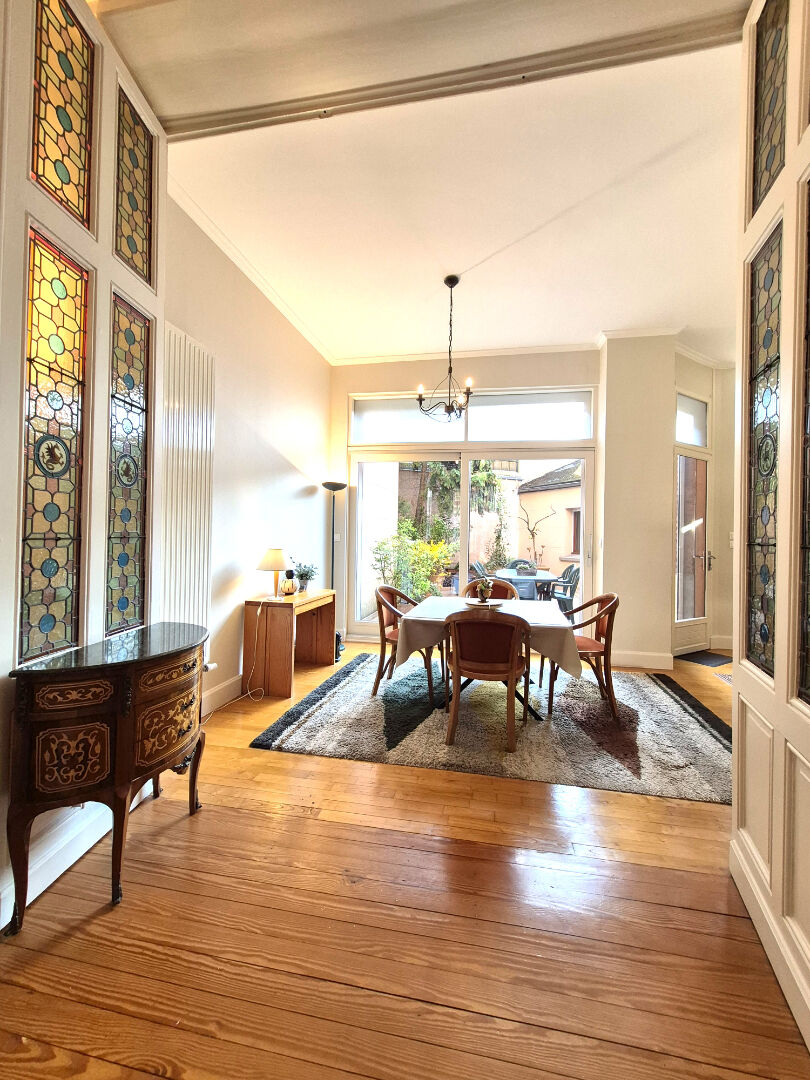 Maison bourgeoise Cambrai 10 pièce(s) 223 m2