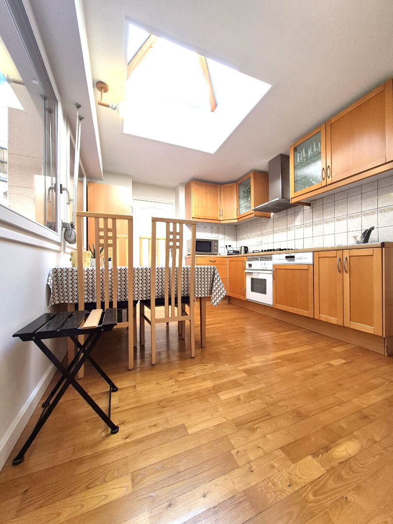 Maison bourgeoise Cambrai 10 pièce(s) 223 m2