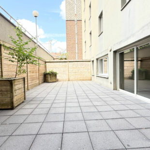 VAUBAN-CATHO APPARTEMENT 2 CHAMBRES TERRASSE ET PARKING