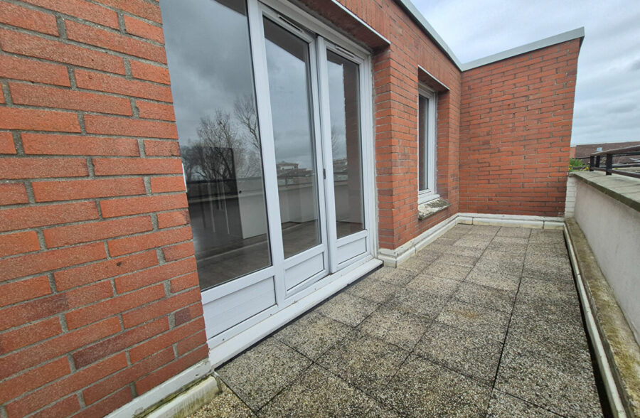 Appartement duplex T4 82 m² Dernier étage  Balcon & garage