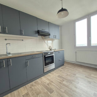 Appartement duplex T4 82 m² Dernier étage  Balcon & garage