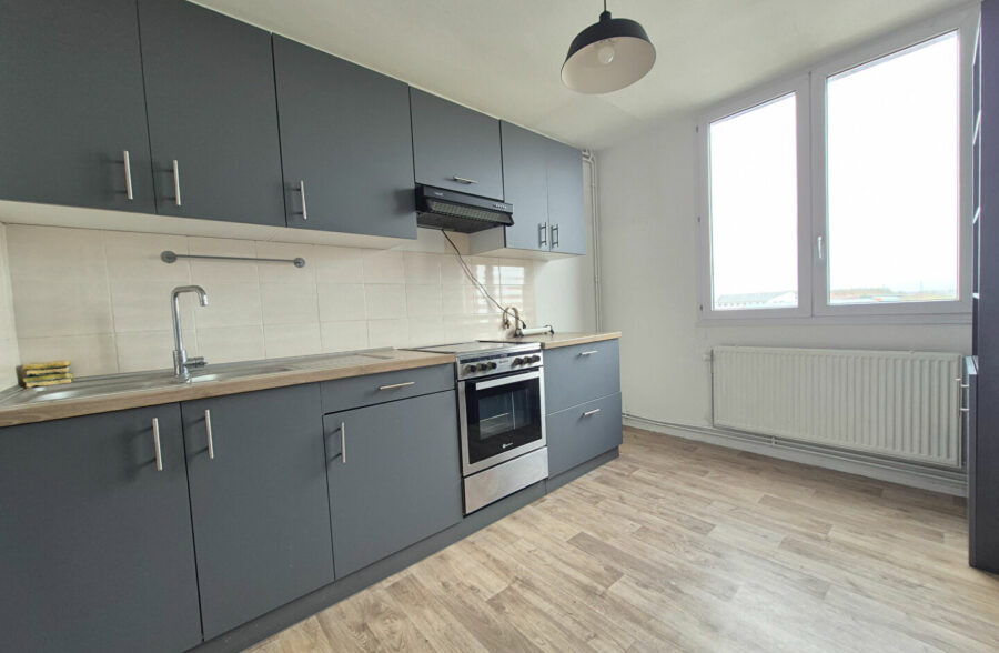 Appartement duplex T4 82 m² Dernier étage  Balcon & garage