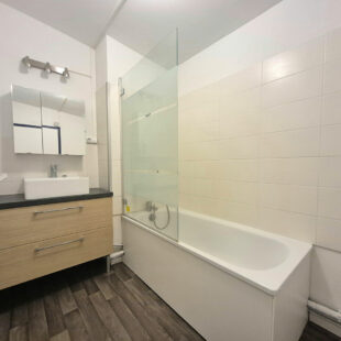 Appartement duplex T4 82 m² Dernier étage  Balcon & garage