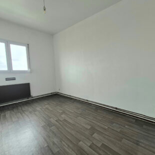Appartement duplex T4 82 m² Dernier étage  Balcon & garage