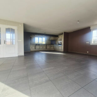 Maison  8 pièce(s) 120 m2