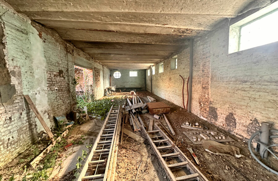 Ensemble immobilier à refaire sur noeux les mines