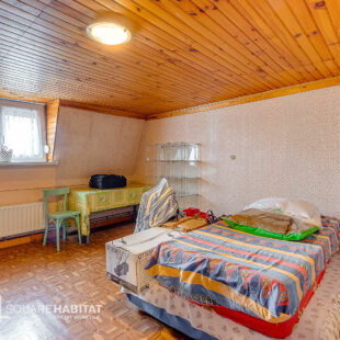 A VENDRE !!! Maison 150 m² ! 6 pièces ! 4 chambres ! Jardin ! Double garage Prix : 189 900 € HAI!!