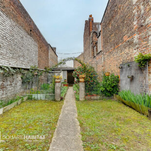 A VENDRE !!! Maison 150 m² ! 6 pièces ! 4 chambres ! Jardin ! Double garage Prix : 189 900 € HAI!!